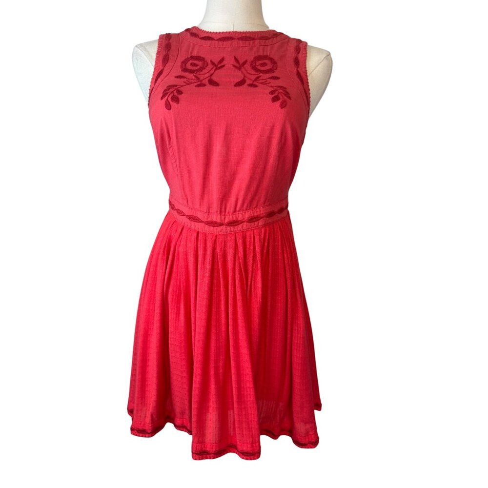 Free People Size 0 Red Sleeveless Embroidered Fit & Flare Dress Bird & Floral